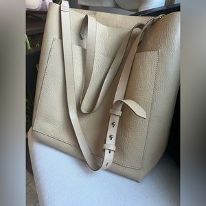 Madewell Medium Leather Transport Tote in Light Beige